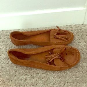 Minnetonka Moccasins- worn once